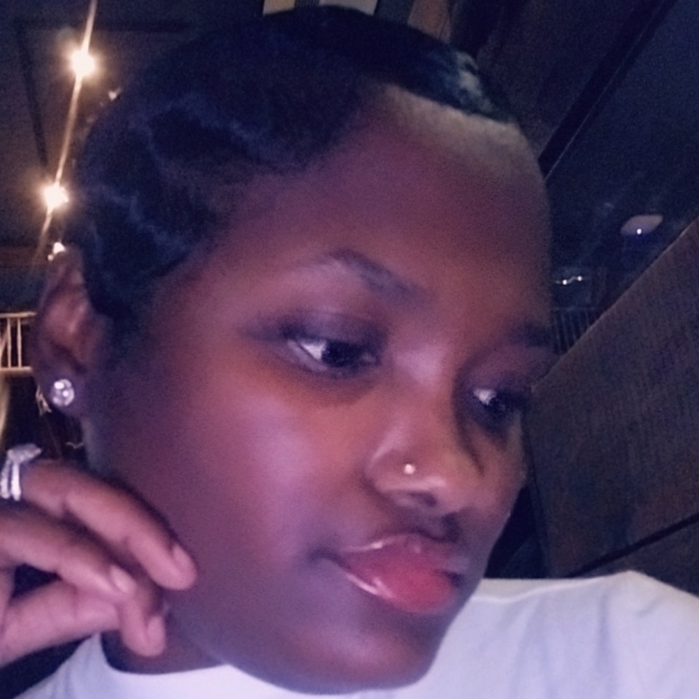 Meet your Posher, Nzinga